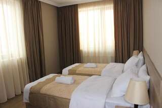 Отель Sunshine Kazbegi Степанцминда Стандартный двухместный номер с 2 отдельными кроватями и видом на горы-4
